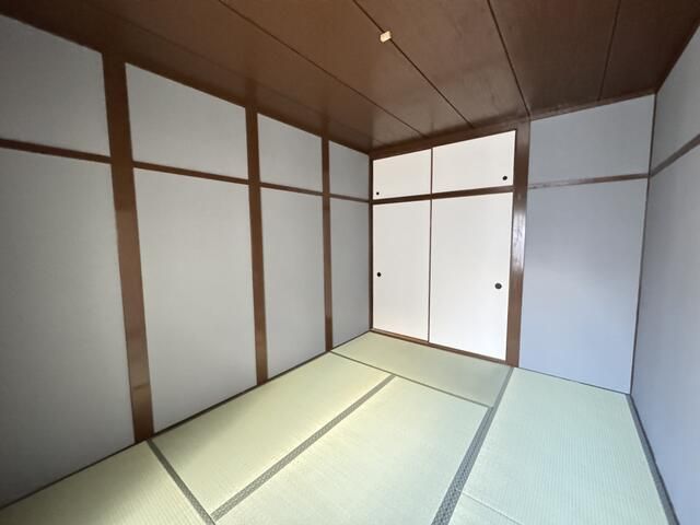 Renovated 4DK House for Sale in Izumi City, Osaka - Thumbnail 3