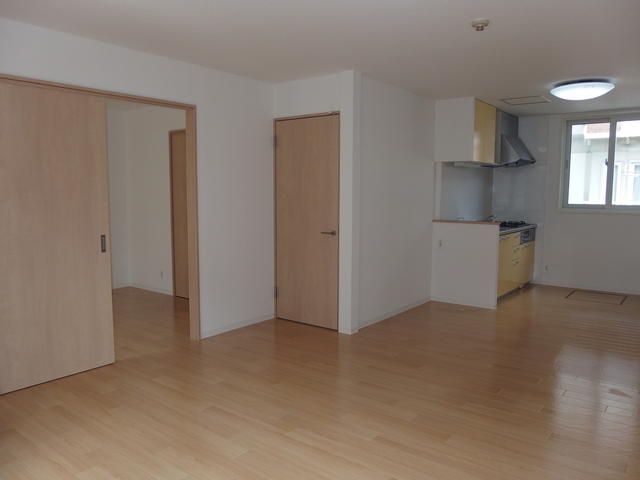 2LDK Apartment for Rent in New Kotoni, Sapporo - Pet Friendly - Thumbnail 4