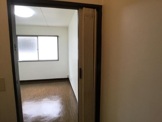 Compact 1R Apartment for Rent in Toyama City, Toyama - Thumbnail 4