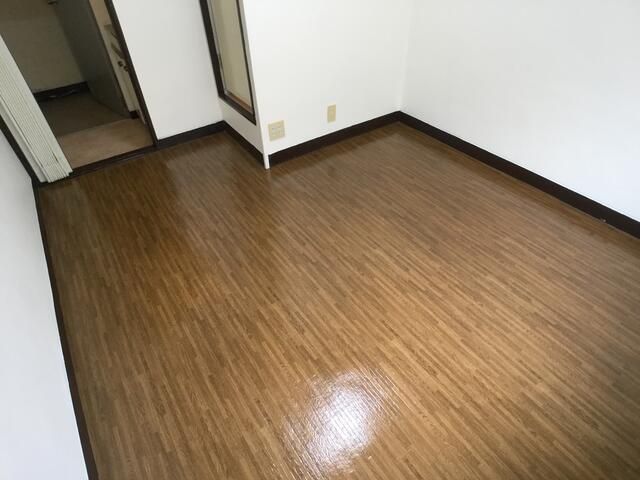 Compact 1R Apartment for Rent in Toyama City, Toyama - Thumbnail 2