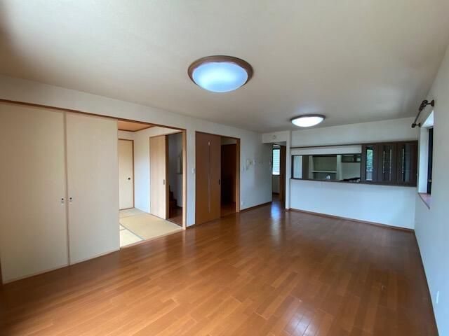 5SLDK House for Sale in Sakai, Osaka with Park View and 3 Car Parks - Thumbnail 4