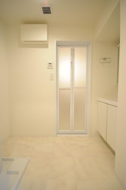Renovated 3LDK Apartment for Sale in Hino, Tokyo - Thumbnail 2
