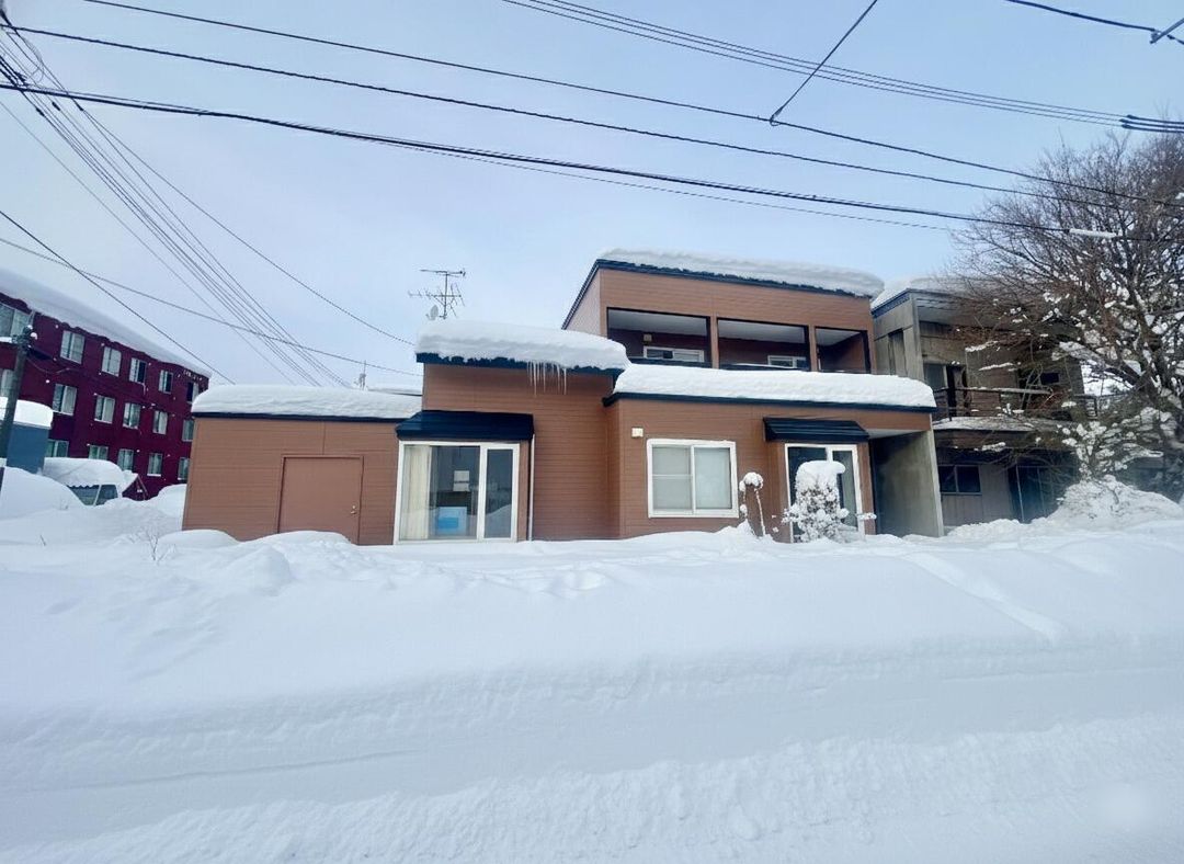 5LDK Detached House for Sale in Sapporo Higashi Ward, Hokkaido - Thumbnail 2