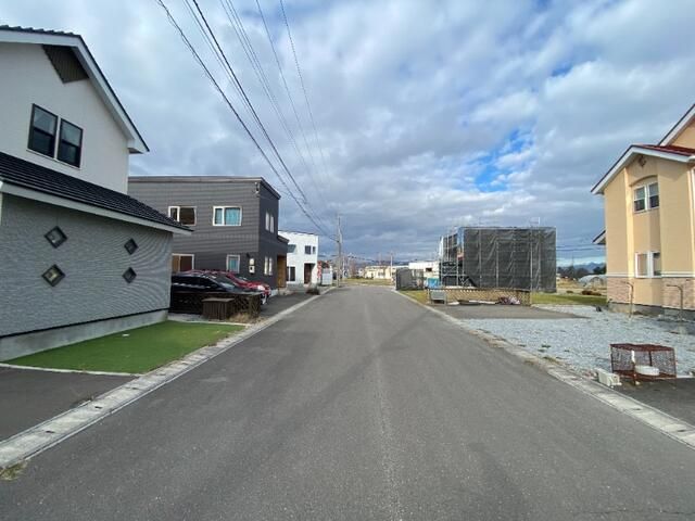 4LDK Detached House with Lofted Ceiling in Hokuto, Hokkaido - Thumbnail 3