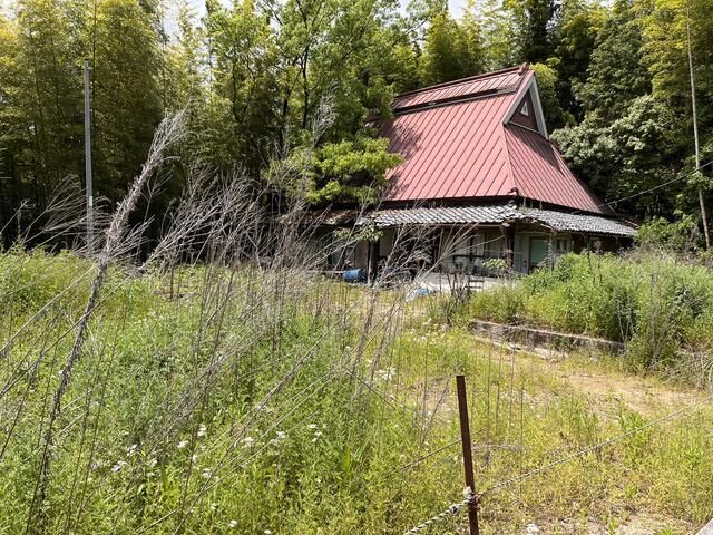 1935 Kominka with Land for Renovation in Chihayaakasaka, Osaka - Thumbnail 2