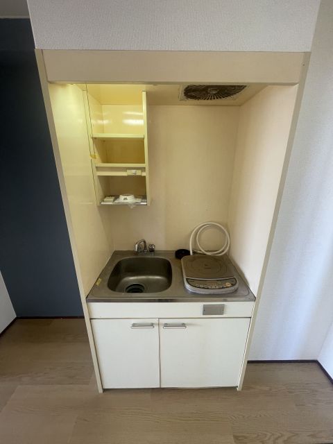 1K Apartment for Rent in Saga City, Saga | 27.2 sqm - Thumbnail 3
