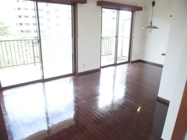 3LDK Apartment for Sale in Ryugasaki, Ibaraki - Renovated 2025 - Thumbnail 3