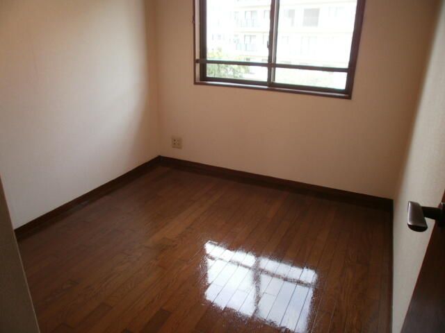 3LDK Apartment for Sale in Ryugasaki, Ibaraki - Renovated 2025 - Thumbnail 4