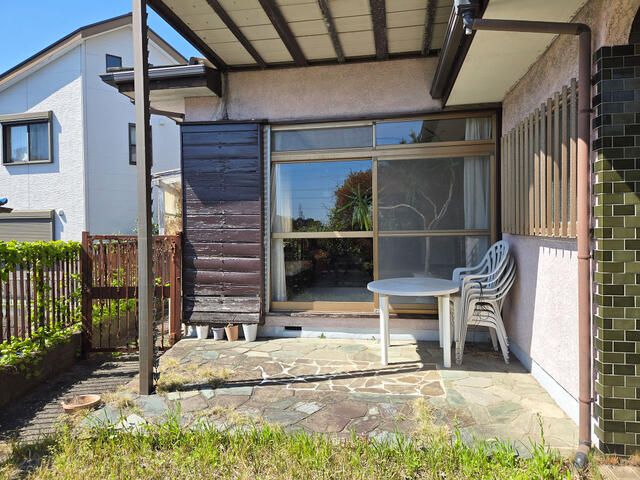 4LDK House with Japanese Garden in Yokohama's Totsuka Ward - Thumbnail 4