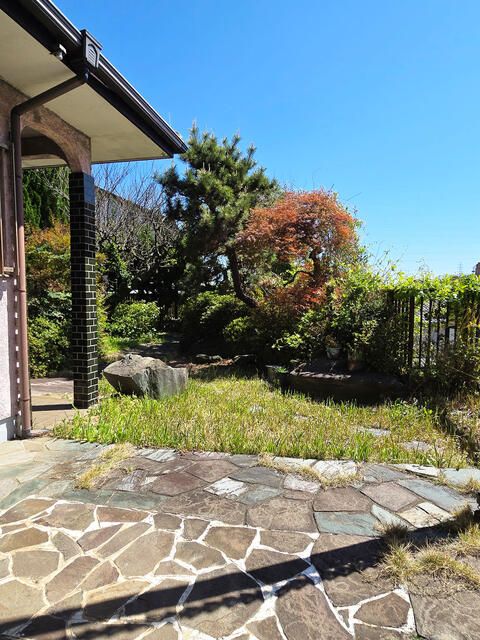 4LDK House with Japanese Garden in Yokohama's Totsuka Ward - Thumbnail 3