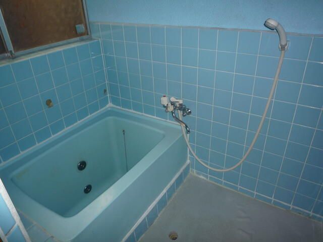 2LK Former Shop-Residence for Sale in Higashiosaka, Osaka - Thumbnail 2
