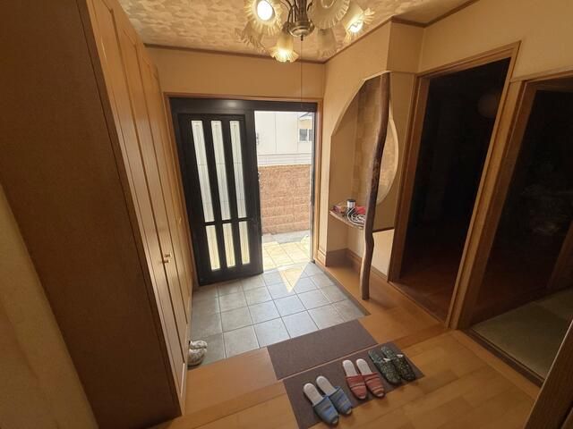 9SLDK Two-Generation House for Sale in Habikino, Osaka - Thumbnail 3