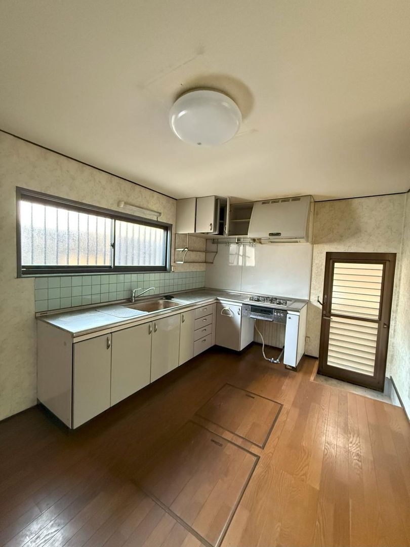 Used Detached House in Kochi City – 5DK, 107.87 sqm, Garden - Thumbnail 4