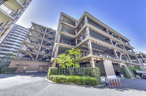2LDK Apartment for Sale in Koto Ward, Tokyo - 84.71 sqm - Thumbnail 4