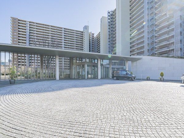 2LDK Apartment for Sale in Koto Ward, Tokyo - 84.71 sqm - Thumbnail 3