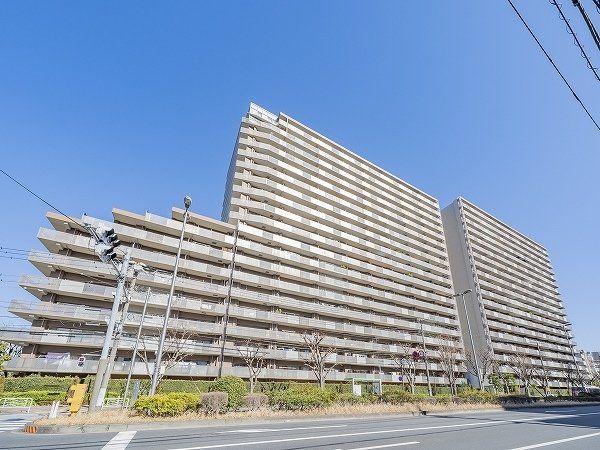 2LDK Apartment for Sale in Koto Ward, Tokyo - 84.71 sqm - Thumbnail 2