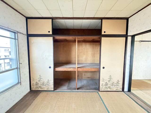3DK Apartment for Sale in Matsudo, Chiba - 48.85 sqm - Thumbnail 2