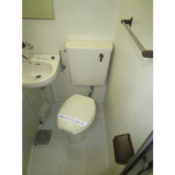 1K Apartment for Rent in Suizenji, Kumamoto - No Deposit - Thumbnail 4