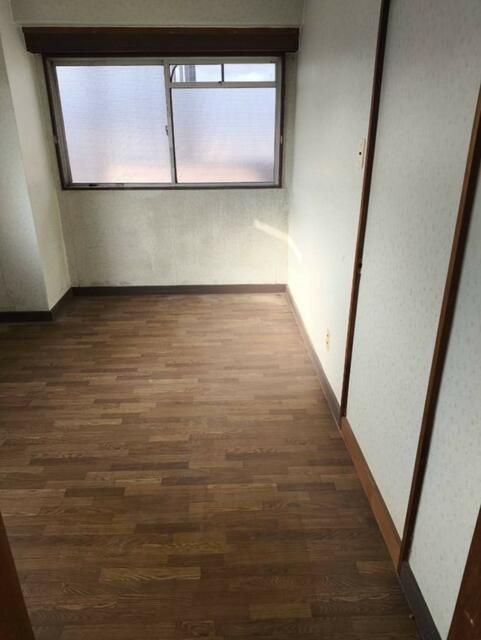 2LDK Apartment for Sale in Fuji City, Shizuoka - Thumbnail 2