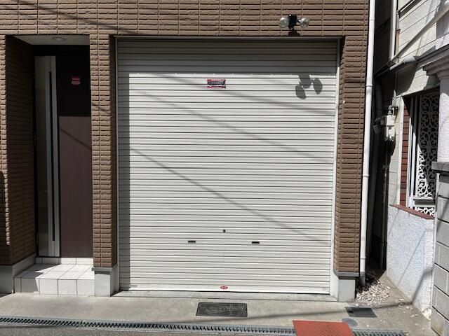 2015 Built 4LDK House with Garage in Osaka Ikuno Ward - Thumbnail 2