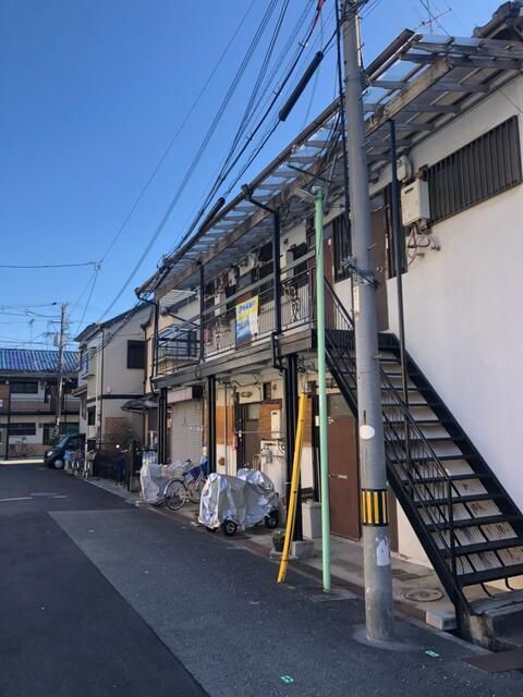 Renovated 2DK Apartment for Rent in Toyonaka, Osaka - Thumbnail 2