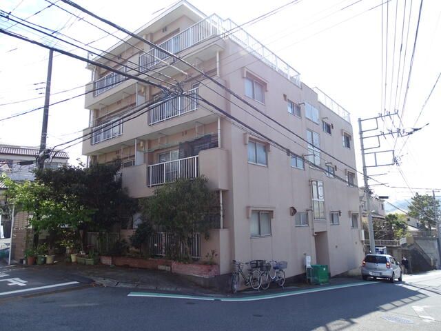 2DK Apartment for Sale in Yokosuka, Kanagawa - Thumbnail 2