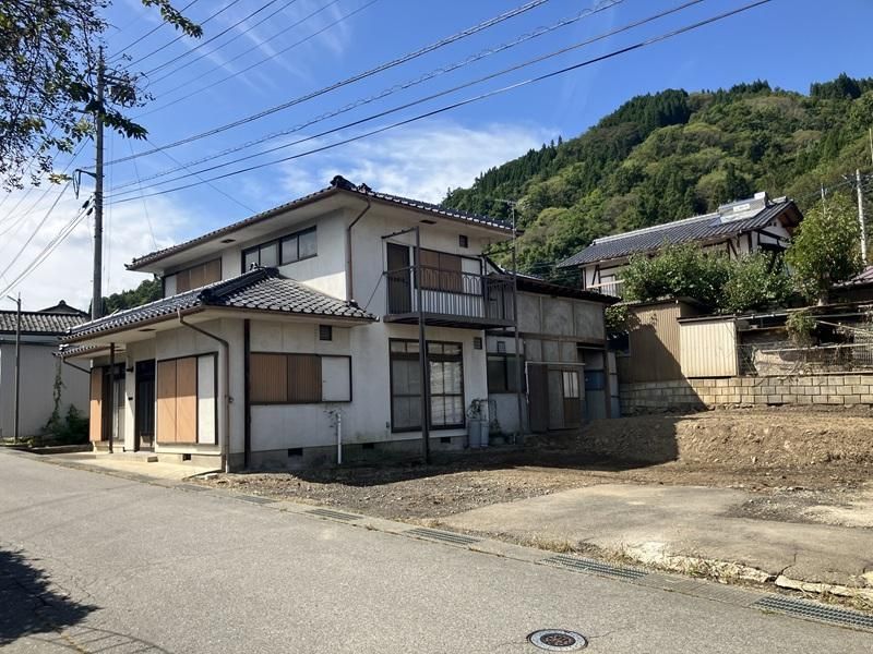 4DK Detached House for Sale in Quiet Nagano Neighborhood - Thumbnail 2