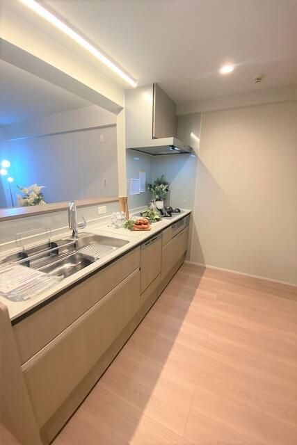 Renovated 3LDK Apartment for Sale Near Ogikubo Station, Tokyo - Thumbnail 3