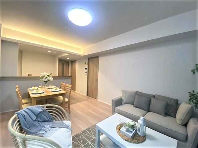 Renovated 3LDK Apartment for Sale Near Ogikubo Station, Tokyo - Thumbnail 2
