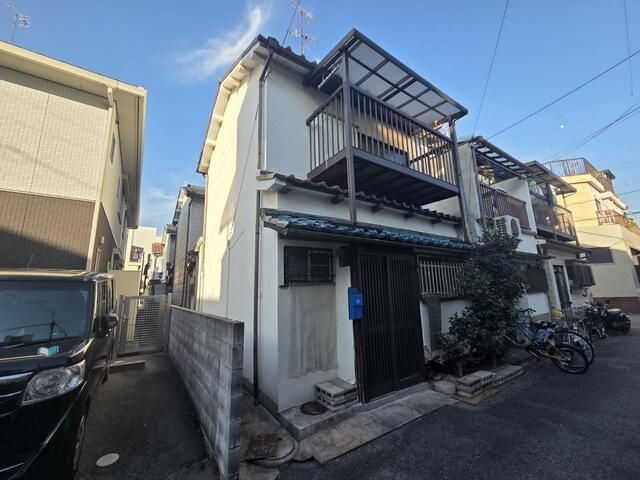 3K Terrace House for Rent in Toyonaka, Osaka - 42,000 Yen - Thumbnail 2