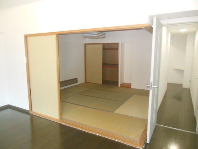 2LDK Resort Condo in Historic Shiobara Onsen, Tochigi - Thumbnail 2