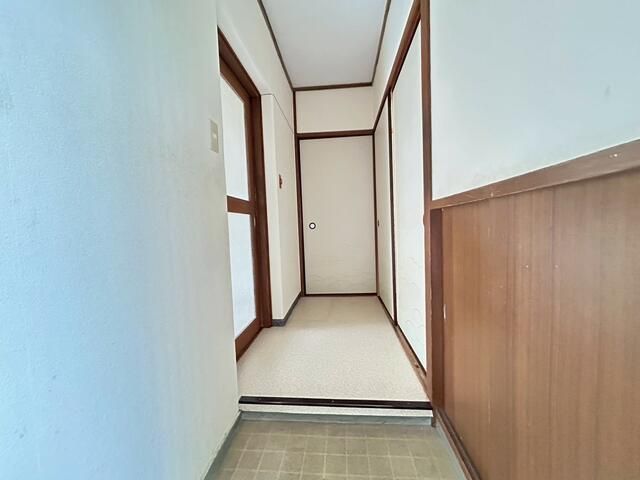 Clean 3DK Apartment for Sale in Kishiwada, Osaka - 380万円 - Thumbnail 3