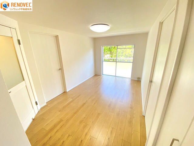 Renovated 2LDK Apartment for Sale in Sakai Minami Ward, Osaka - Thumbnail 4
