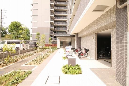 1K Apartment for Sale in Naniwa, Osaka - Near Imamiya Station - Thumbnail 3