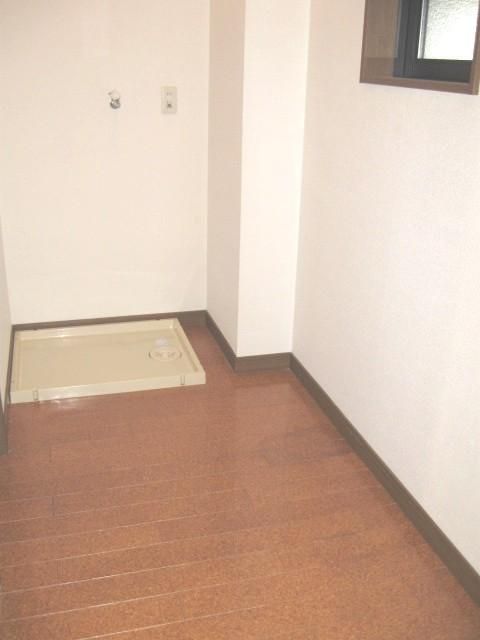 1K Apartment for Rent in Saku, Nagano - Near Saku General Hospital - Thumbnail 4