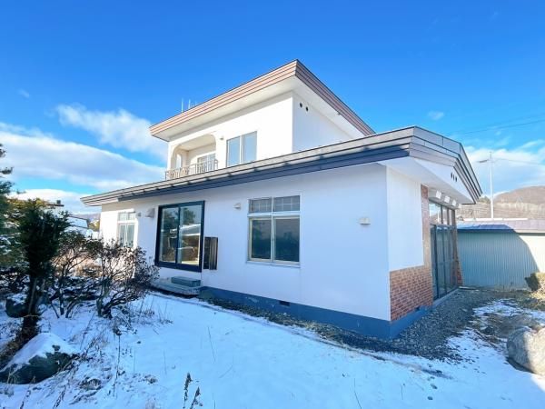 4LDK House for Sale in Kitami, Hokkaido with Large Land Plot - Thumbnail 2