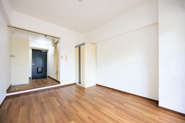 1K Apartment for Rent in Moji Ward, Kitakyushu - 15,000 JPY - Thumbnail 4