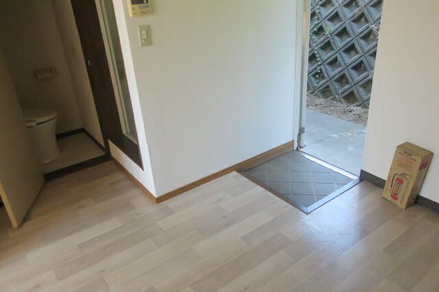 1K Apartment for Rent in Sanjo, Niigata - 25,000 Yen - Thumbnail 2