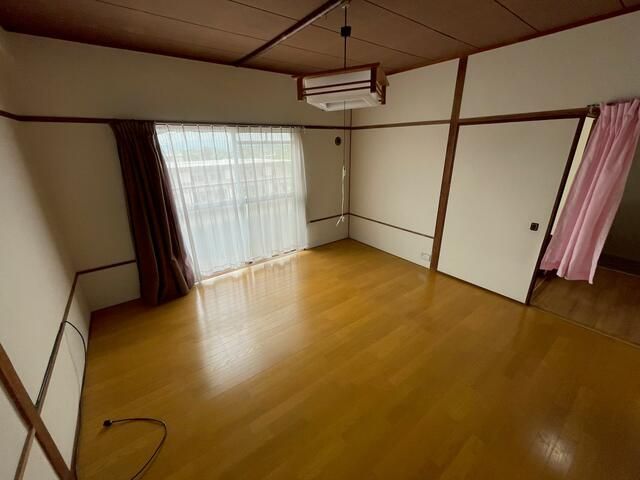 3DK Apartment for Sale in Yahatanishi-ku, Kitakyushu, Fukuoka - Thumbnail 2