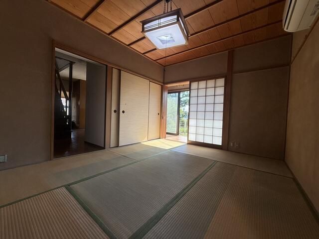 1970 Obayashi-Built 6SDK House in Toyonaka, Osaka - Thumbnail 3