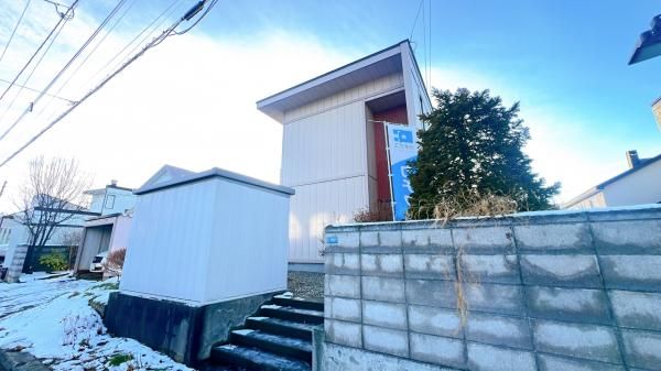 Renovated 4LDK House in Quiet Kitahiroshima, Hokkaido - Thumbnail 2