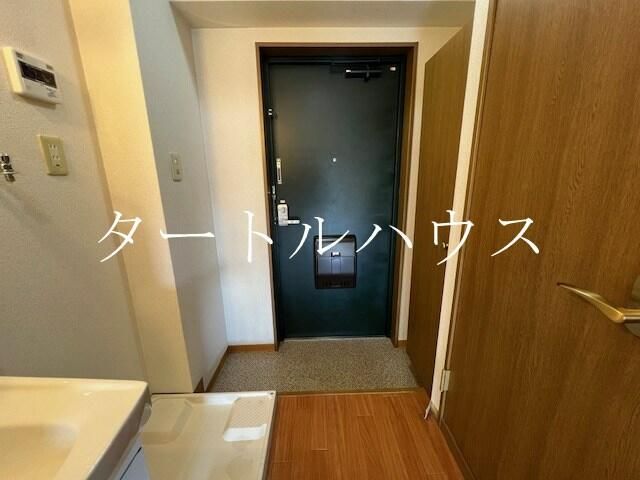 1K Apartment for Rent near Nozaki Station, Daito City - 40,000 Yen - Thumbnail 2