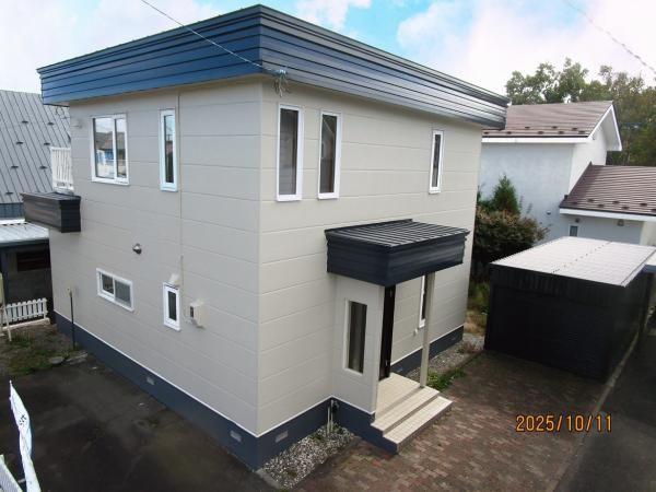 Renovated 4LDK House for Sale in Obihiro, Hokkaido - Thumbnail 2