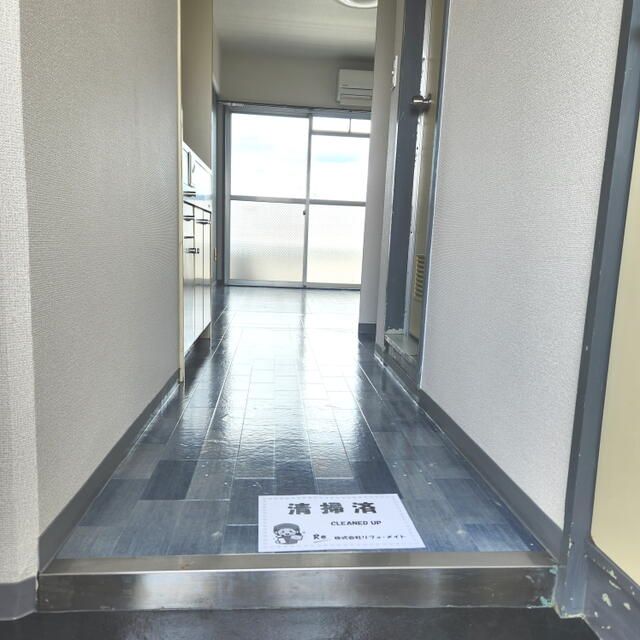 Top Floor Studio Apartment for Sale in Sayama, Saitama - Thumbnail 3