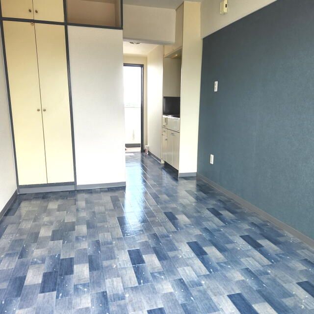 Top Floor Studio Apartment for Sale in Sayama, Saitama - Thumbnail 2