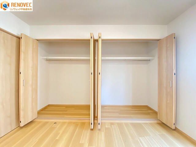 Renovated 4LDK Family House for Sale in Sakai, Osaka - Thumbnail 4