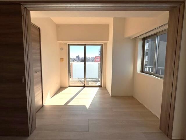 3LDK Apartment for Sale in Adachi, Tokyo - Pet Friendly & Renovated - Thumbnail 2