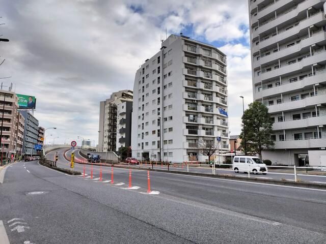 2DK Apartment for Sale in Adachi, Tokyo - Higashiwa 5-chome - Thumbnail 3