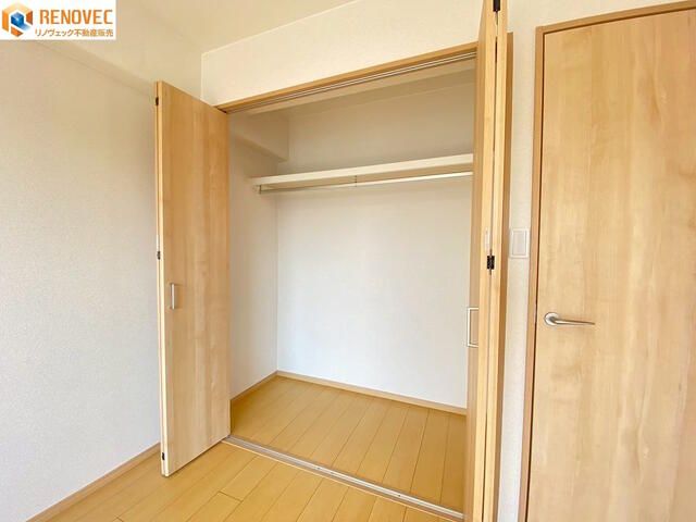 Renovated 2LDK Apartment in Sakai, Osaka - 67.8 sqm - Thumbnail 3