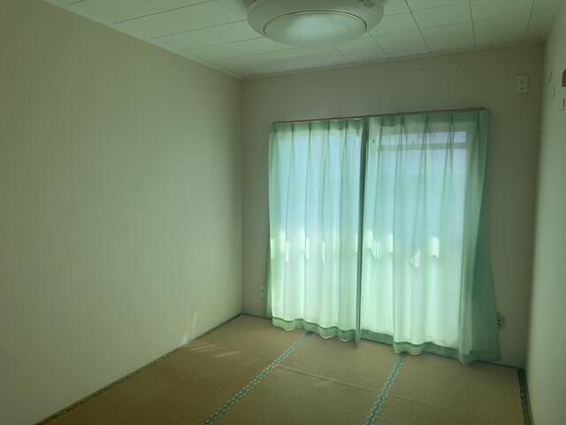 Renovated 2LDK Apartment for Sale in Sagamihara, Kanagawa - Thumbnail 3